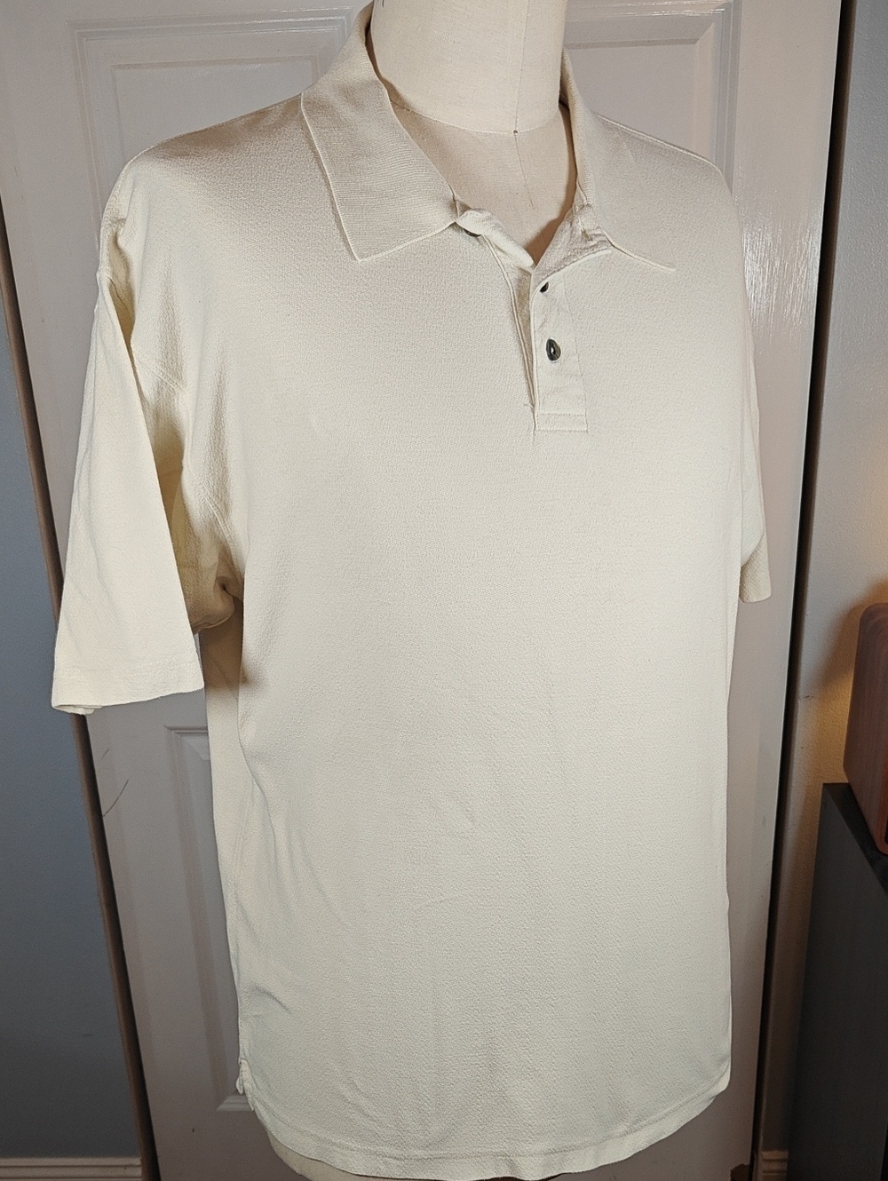 Vintage Jos. A. Bank Men's Light Cream Short Sleeve Polo Shirt XL